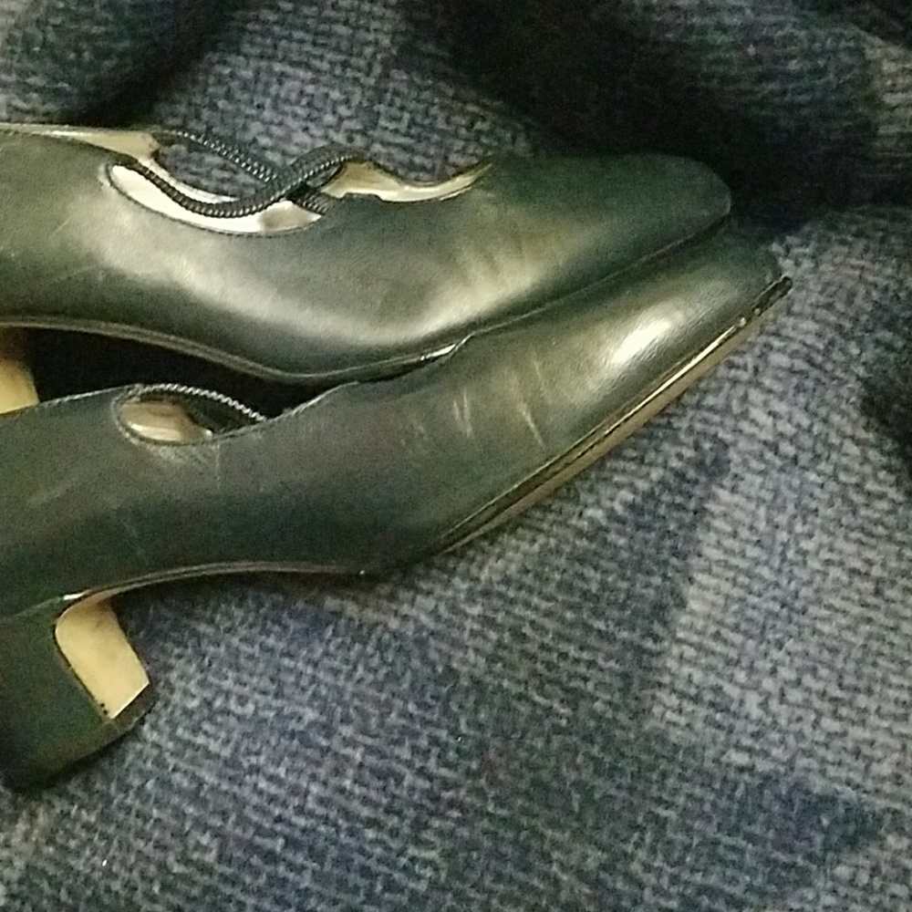 Shoes - Picture 8 of 8